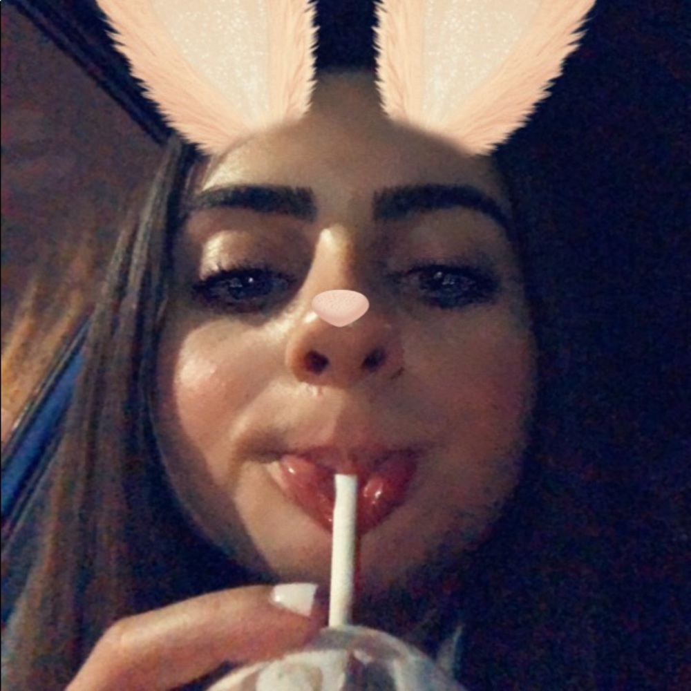 Meet your Posher, Janelle